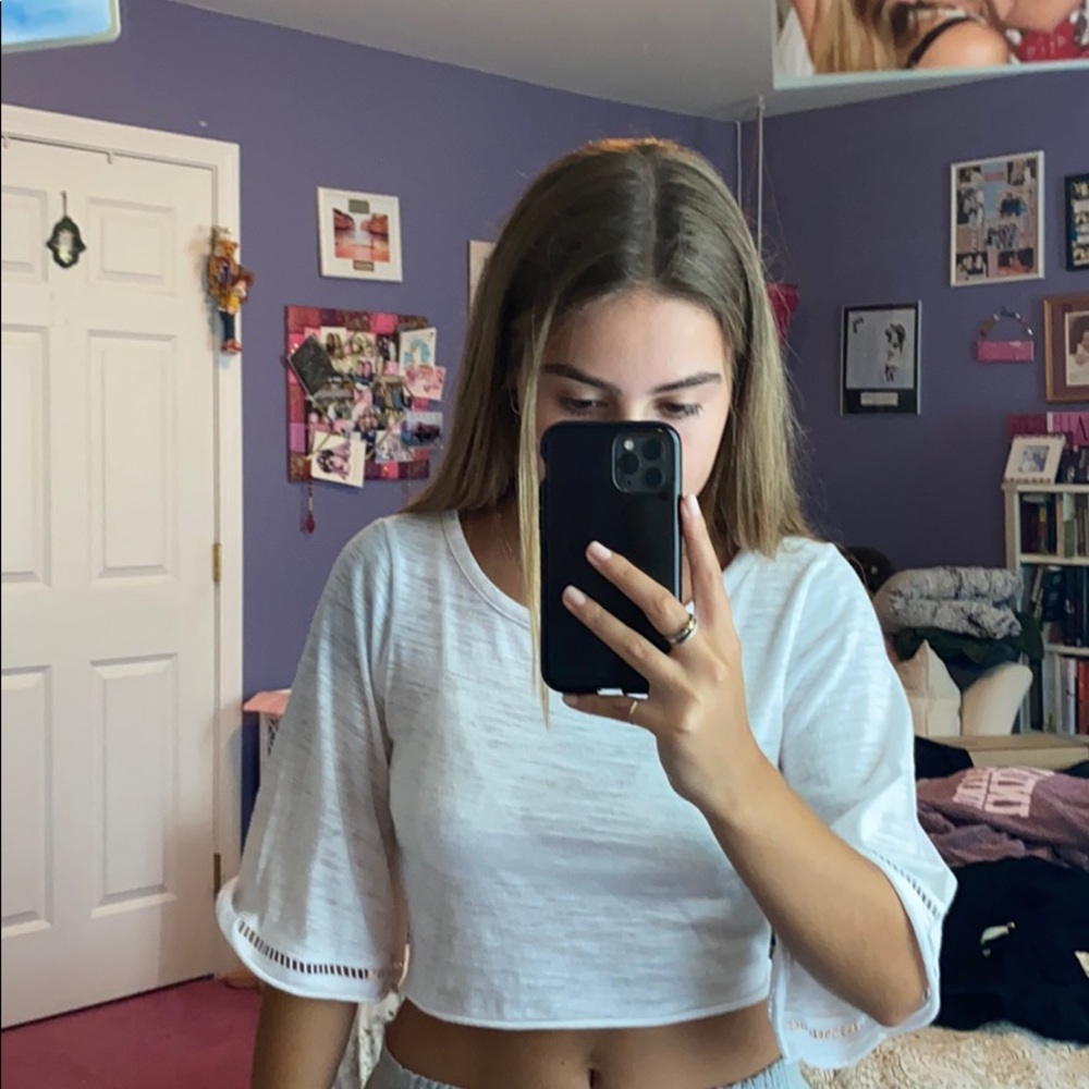 cropped alo top